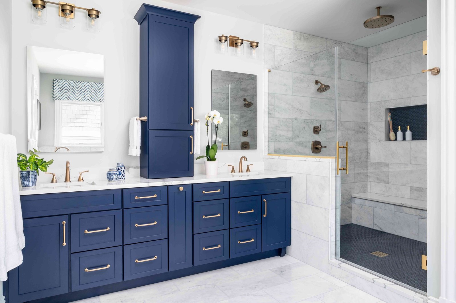 Bathroom cabinet and vanity options